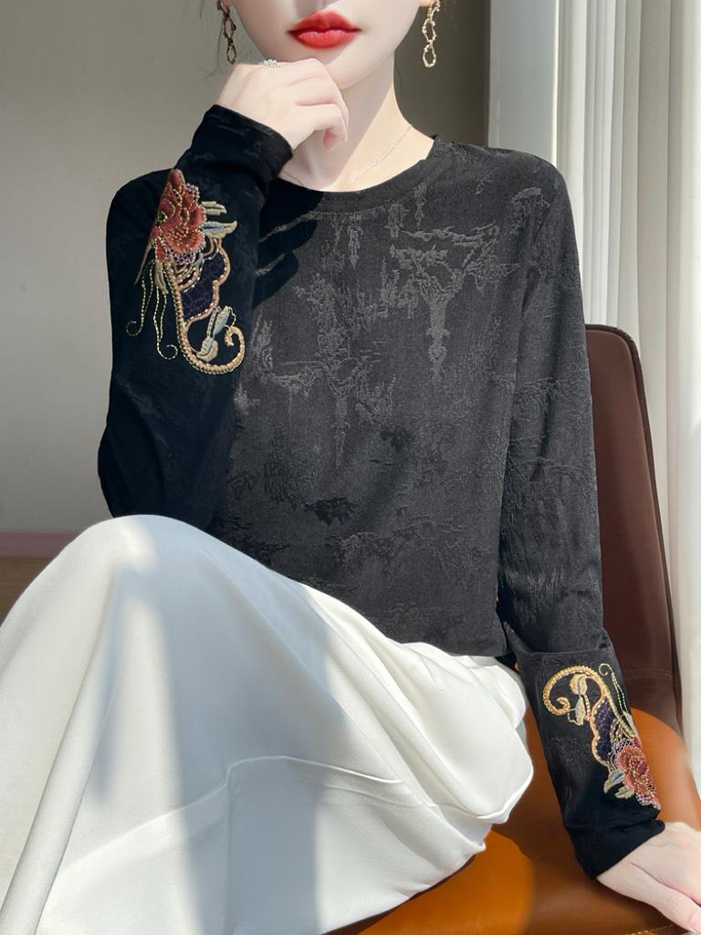 Ethnic Wear In Fashion - بلوزة نسائية جديدة بتصميم صيني عصري
