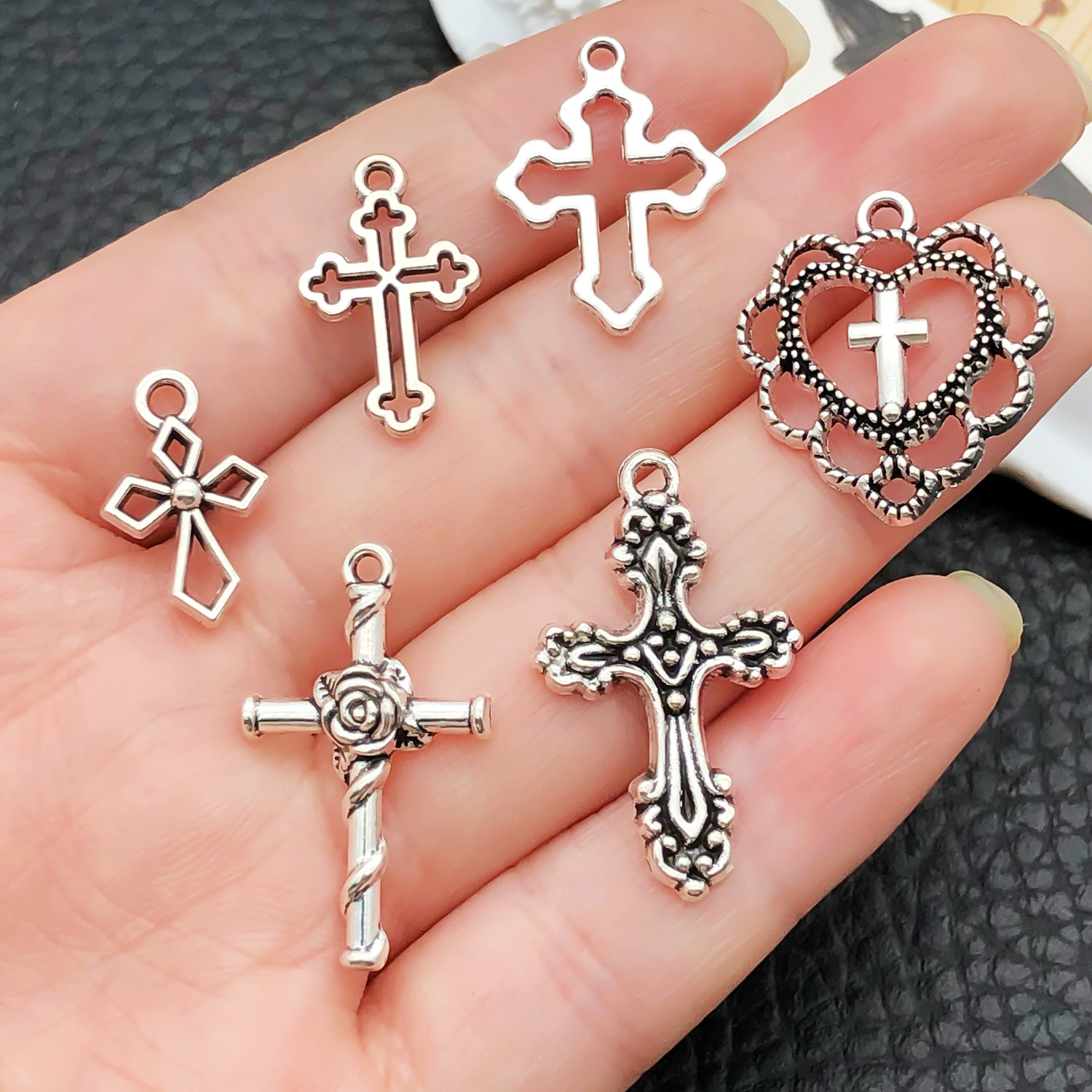 52 قطعة من المعلقات المتقاطعة  - مراجعة Ethnic Fashion Jewellery وسعره